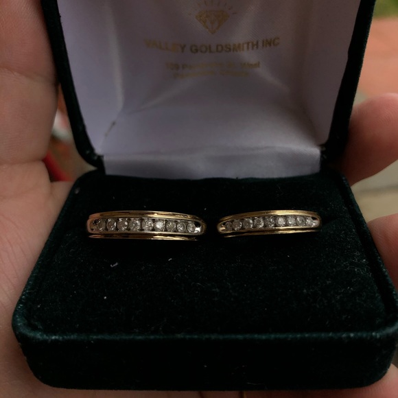 Wedding bands - Picture 2 of 5